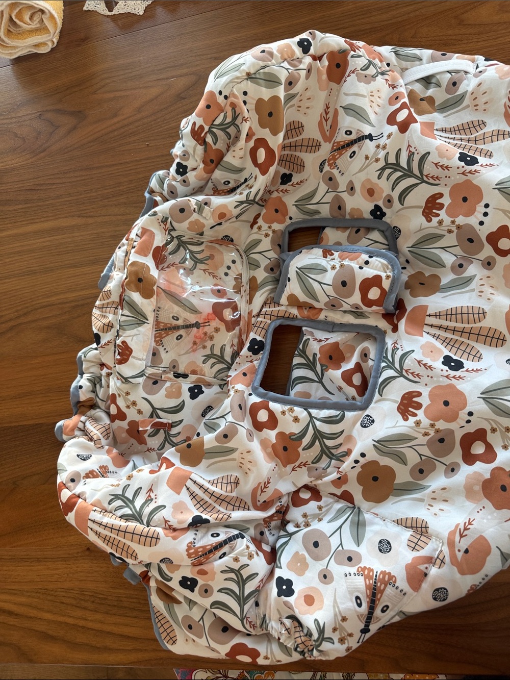 Jowey Floral Quilted 2 in 1 Baby Shopping Cart Cover and High Chair Cover. - Picture 3 of 6